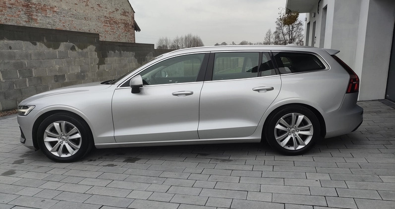 Volvo V60 cena 98277 przebieg: 133000, rok produkcji 2018 z Międzyrzecz małe 742